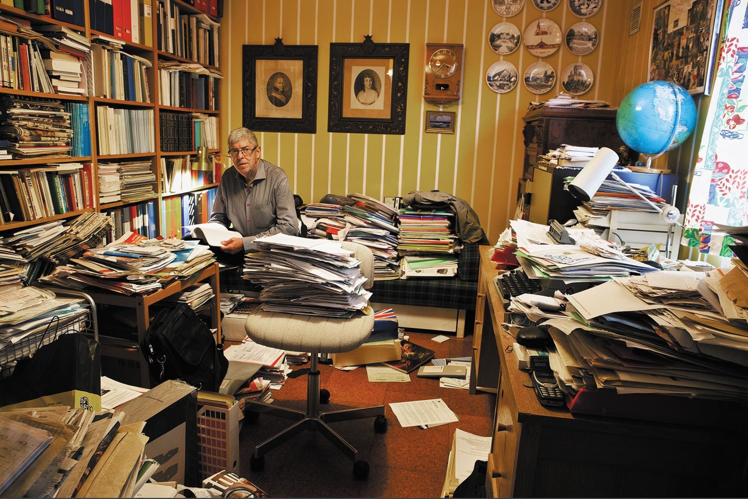 How To Tell If Someone Is Hoarding – and Provide Effective Help